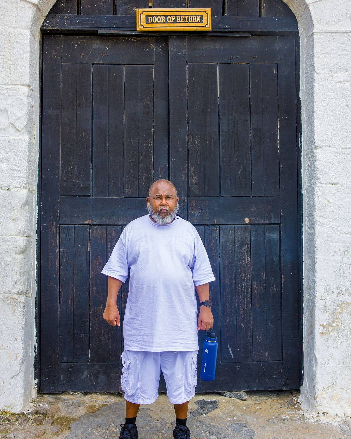 Cape Coast and the slave route: heavy material, handled with care